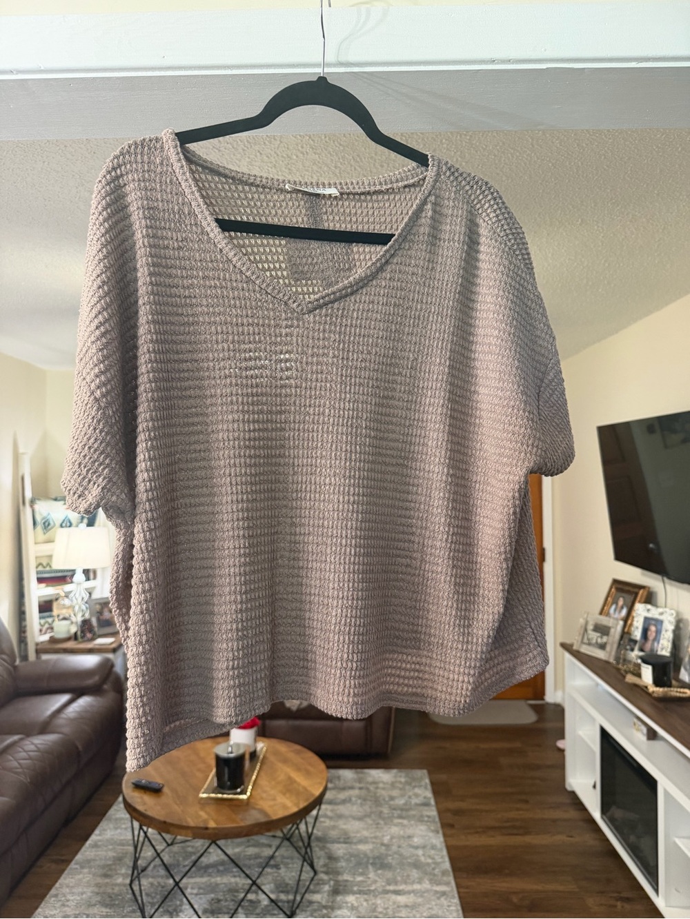 Zenana Outfitters Waffle Knit V-Neck Top in Dusty Rose